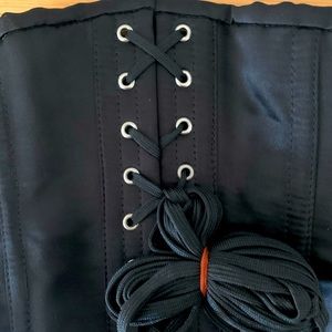 Steel boned corset waist trainer